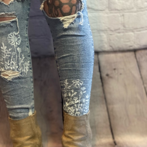 HAND PAINTED BY ME American Eagle Outfitters Distressed Blue Skinny Jeans - Picture 3 of 13